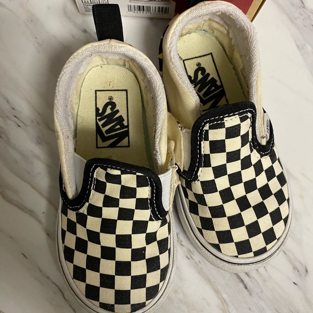 Toddler size 7 Vans